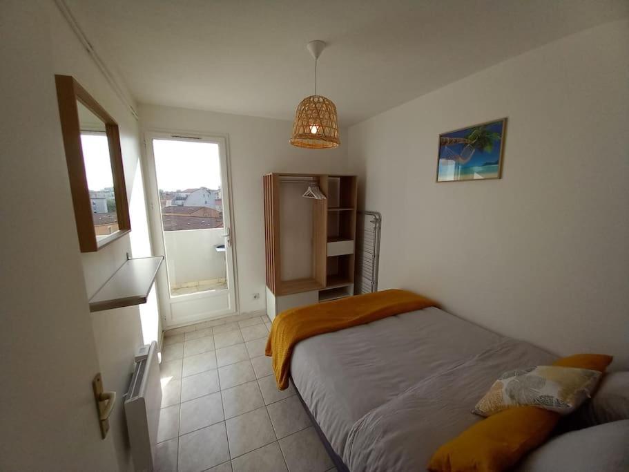 Appart 2/4 Pers Proche Centre Avec Balcon, Parking Narbonne Bagian luar foto