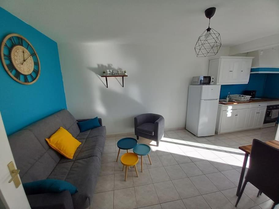 Appart 2/4 Pers Proche Centre Avec Balcon, Parking Narbonne Bagian luar foto