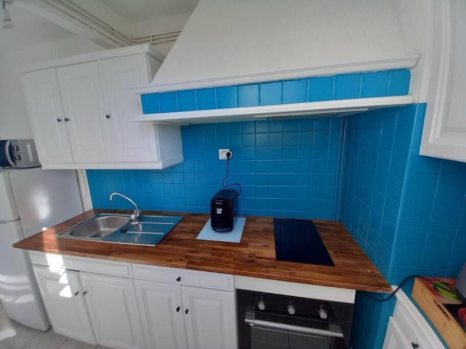 Appart 2/4 Pers Proche Centre Avec Balcon, Parking Narbonne Bagian luar foto