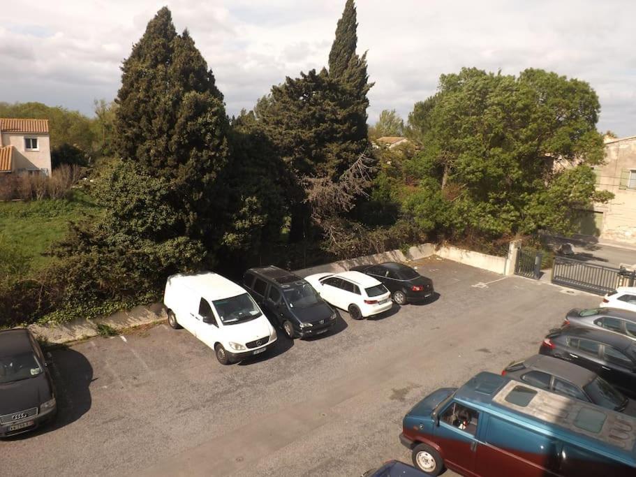 Appart 2/4 Pers Proche Centre Avec Balcon, Parking Narbonne Bagian luar foto