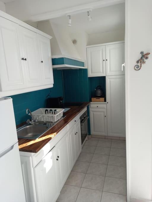 Appart 2/4 Pers Proche Centre Avec Balcon, Parking Narbonne Bagian luar foto